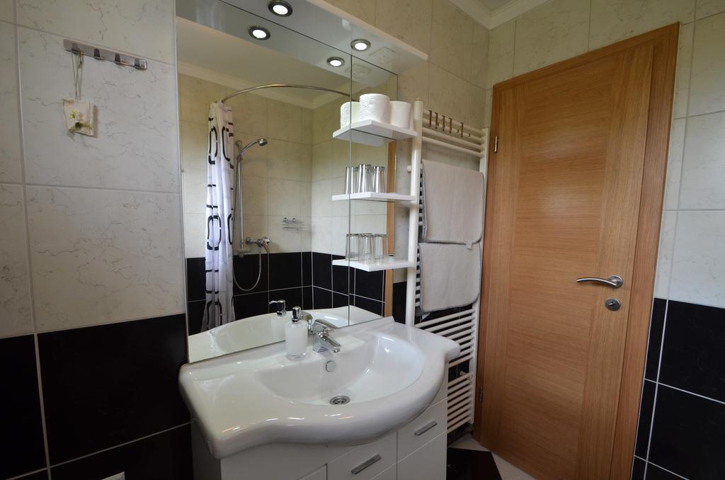 Apartment Loza Слуни Экстерьер фото